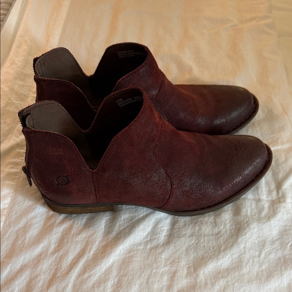 Born Women's Burgundy Ankle Boots - Picture 2 of 7
